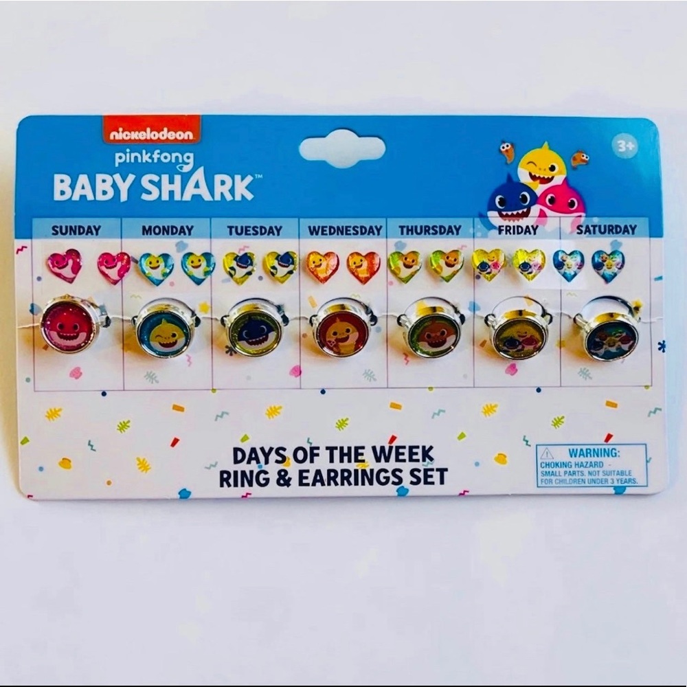 Baby Shark Days of the Week Rings & Sticker Earrings Set